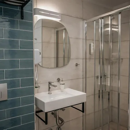 Elizabeth Queen Luxury 4* Paralía