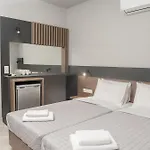 Elizabeth Queen Luxury