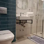 Elizabeth Queen Luxury Hotel apartamentowy 4*