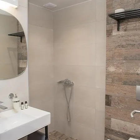 Aparthotel Elizabeth Queen Luxury