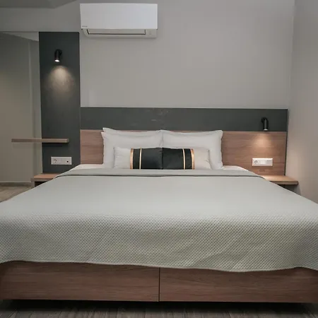 Elizabeth Queen Luxury Aparthotel 3*