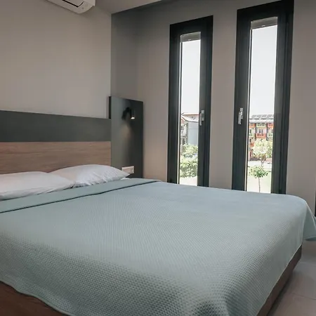 Elizabeth Queen Luxury Aparthotel Paralia Katerinis