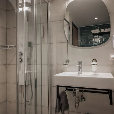 Elizabeth Queen Luxury מלון דירות
