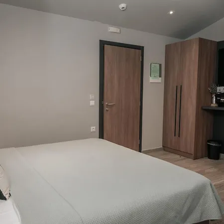 Elizabeth Queen Luxury Paralia Katerinis