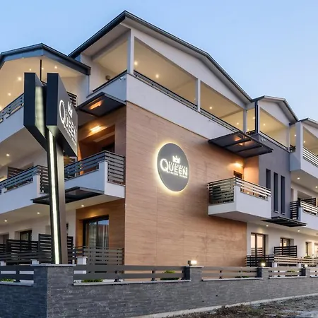 Elizabeth Queen Luxury Aparthotel 4*